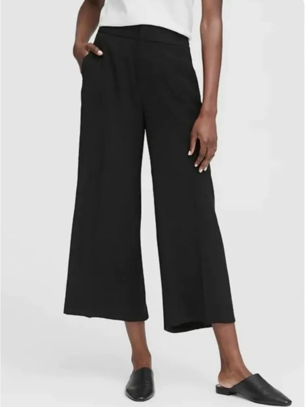 Banana Republic Black Cropped Wide Leg Trousers Size 6